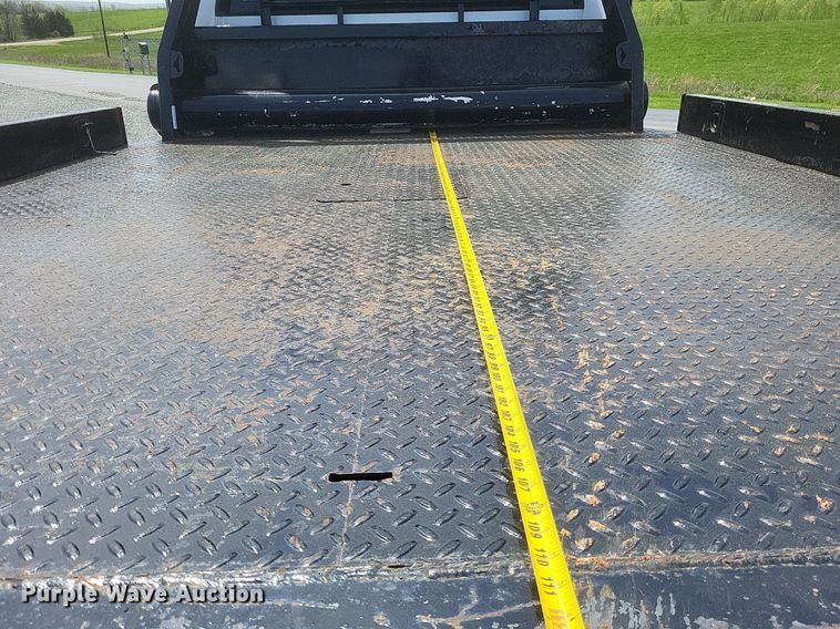 image for item EJ7922 2010 Dodge Ram 5500HD flatbed truck