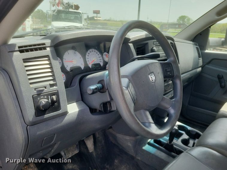 image for item EJ7922 2010 Dodge Ram 5500HD flatbed truck