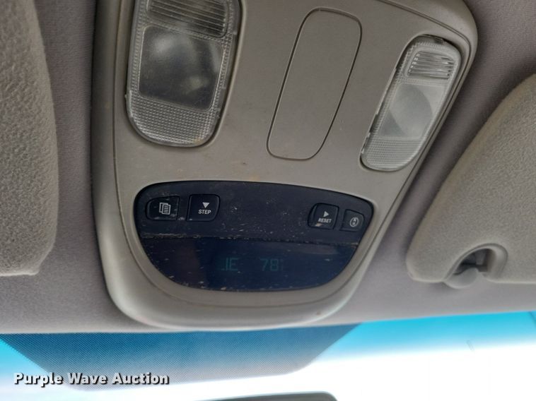 image for item EJ7922 2010 Dodge Ram 5500HD flatbed truck