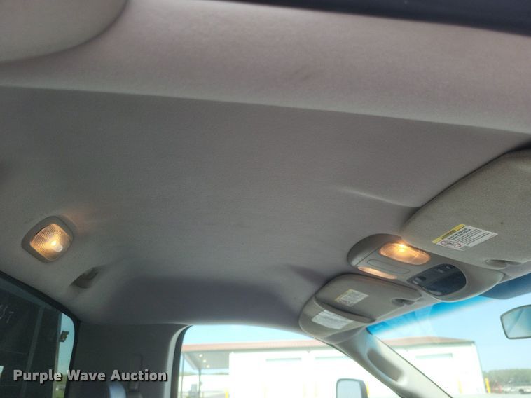 image for item EJ7922 2010 Dodge Ram 5500HD flatbed truck