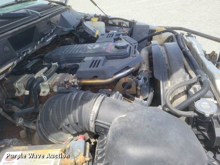 image for item EJ7922 2010 Dodge Ram 5500HD flatbed truck