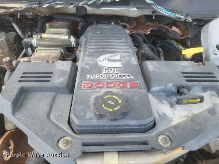 image for item EJ7922 2010 Dodge Ram 5500HD flatbed truck