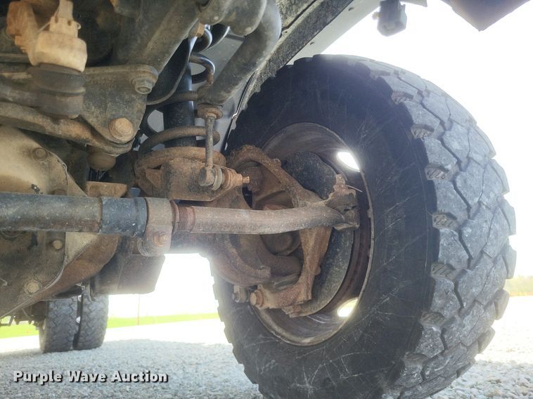 image for item EJ7922 2010 Dodge Ram 5500HD flatbed truck