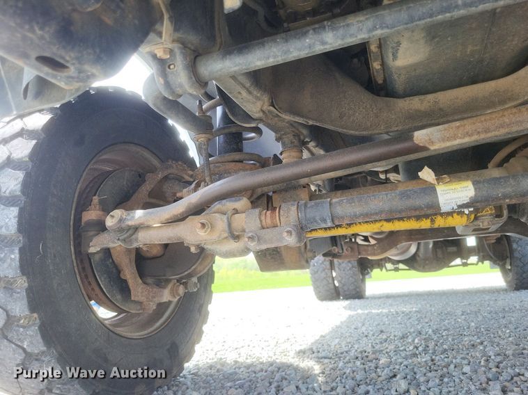 image for item EJ7922 2010 Dodge Ram 5500HD flatbed truck