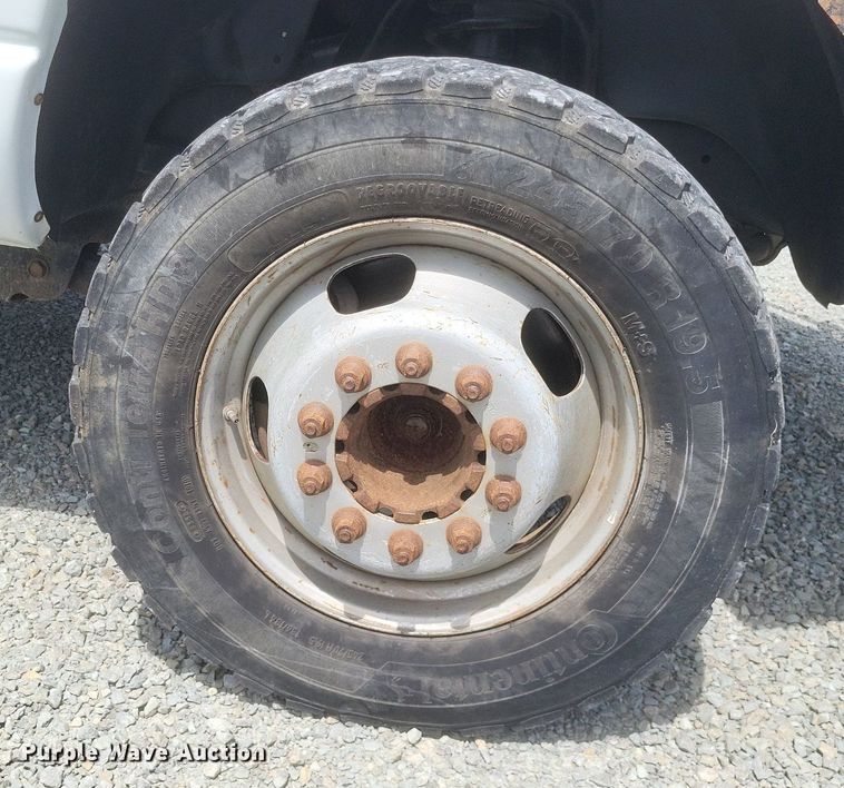 image for item EJ7922 2010 Dodge Ram 5500HD flatbed truck