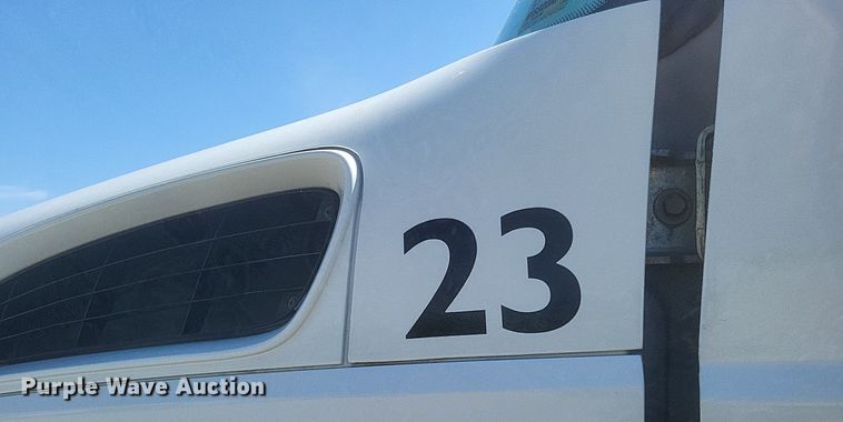 image for item EJ7952 2010 International  4400 truck cab and chassis