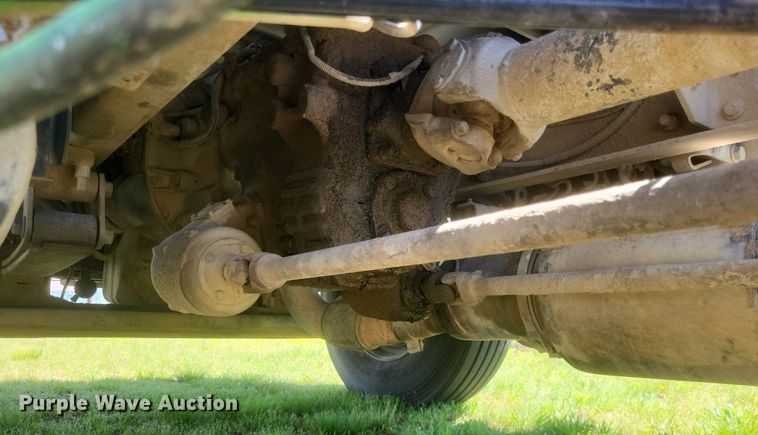 image for item EJ7952 2010 International  4400 truck cab and chassis