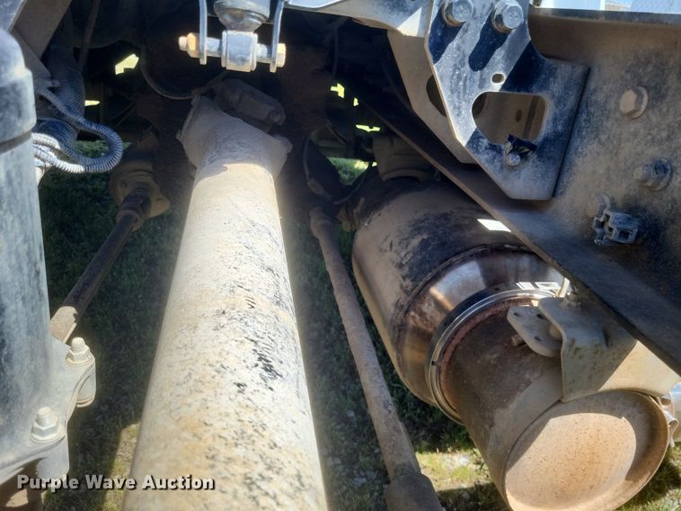 image for item EJ7952 2010 International  4400 truck cab and chassis