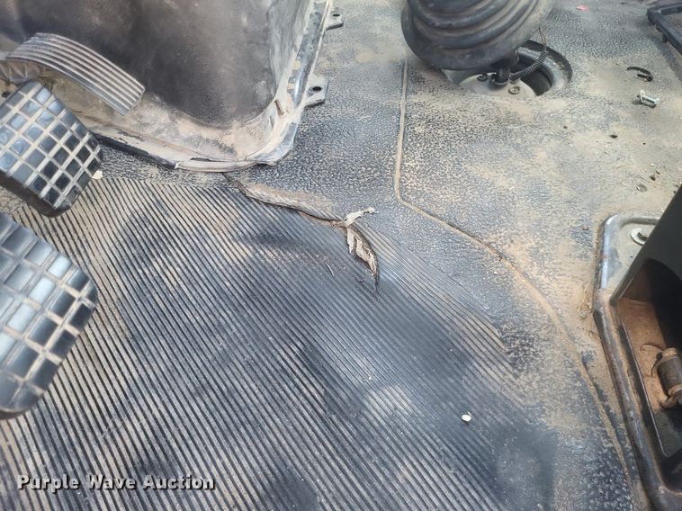 image for item EJ7952 2010 International  4400 truck cab and chassis