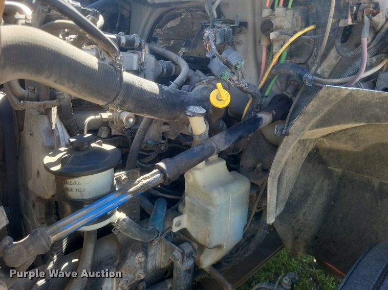 image for item EJ7952 2010 International  4400 truck cab and chassis