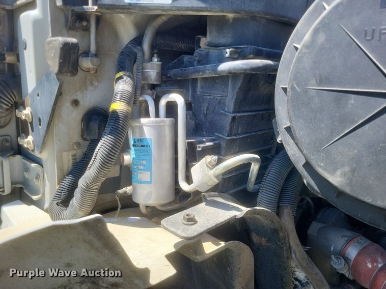 image for item EJ7952 2010 International  4400 truck cab and chassis