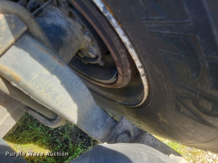 image for item EJ7952 2010 International  4400 truck cab and chassis