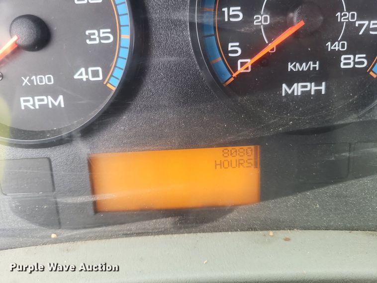 image for item EJ7952 2010 International  4400 truck cab and chassis