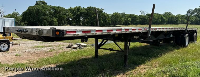 image for item IE9016 2001 Fontaine IFTW-6-8048WSAWK flatbed trailer
