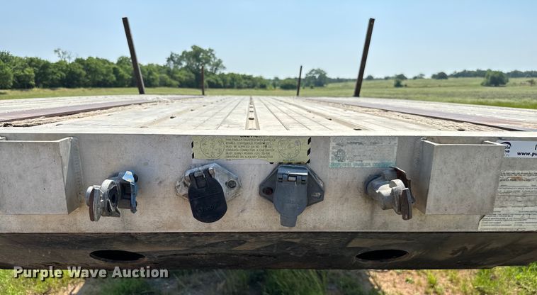 image for item IE9016 2001 Fontaine IFTW-6-8048WSAWK flatbed trailer