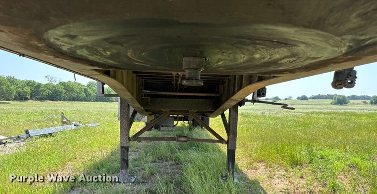 image for item IE9016 2001 Fontaine IFTW-6-8048WSAWK flatbed trailer