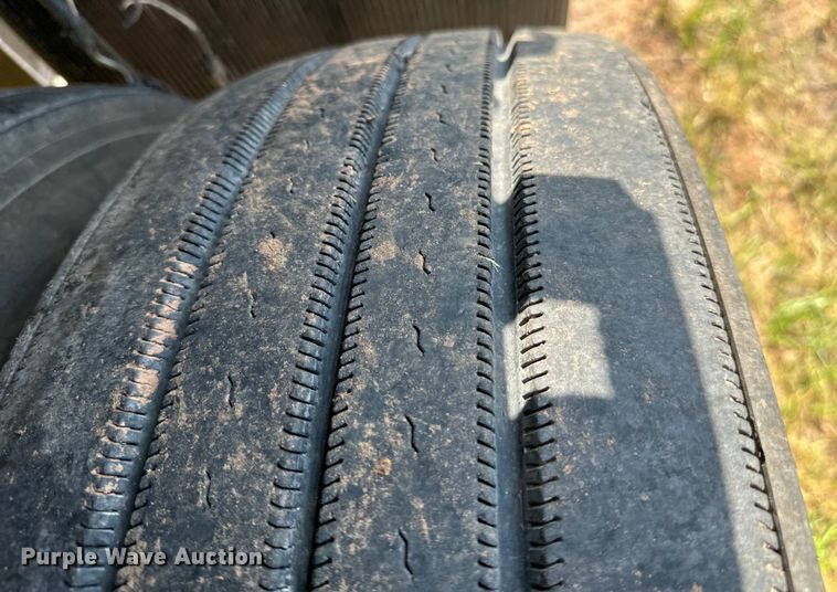 image for item IE9016 2001 Fontaine IFTW-6-8048WSAWK flatbed trailer