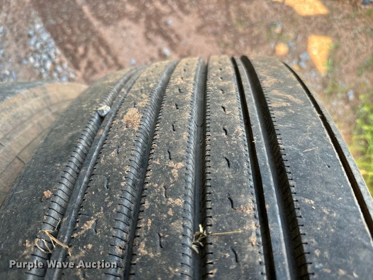 image for item IE9016 2001 Fontaine IFTW-6-8048WSAWK flatbed trailer