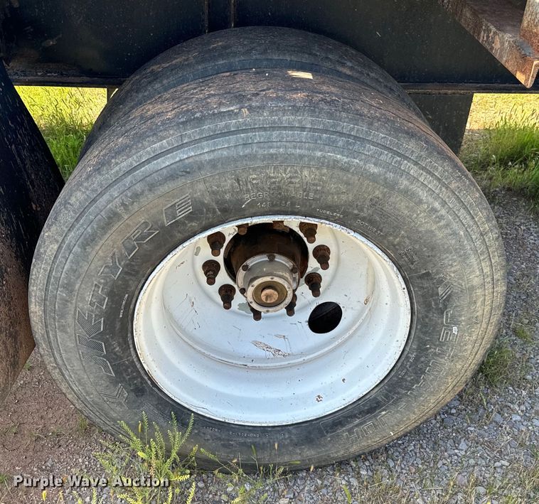 image for item IE9016 2001 Fontaine IFTW-6-8048WSAWK flatbed trailer