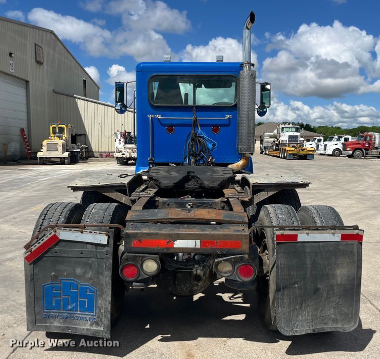 image for item LD9416 1998 Peterbilt 378 semi truck