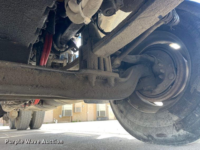 image for item LD9416 1998 Peterbilt 378 semi truck