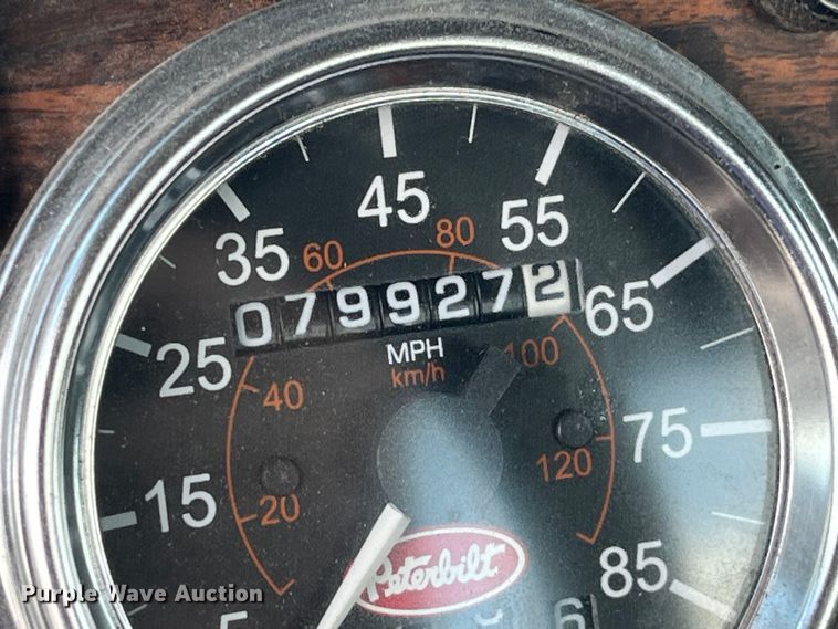 image for item LD9416 1998 Peterbilt 378 semi truck