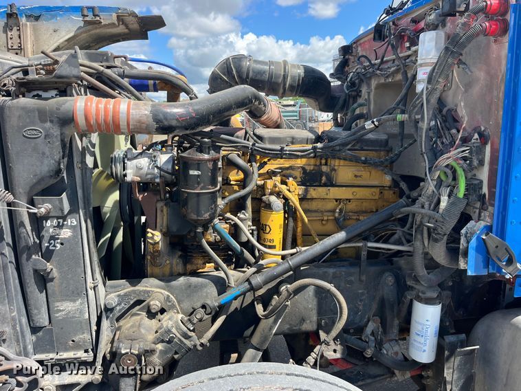 image for item LD9416 1998 Peterbilt 378 semi truck