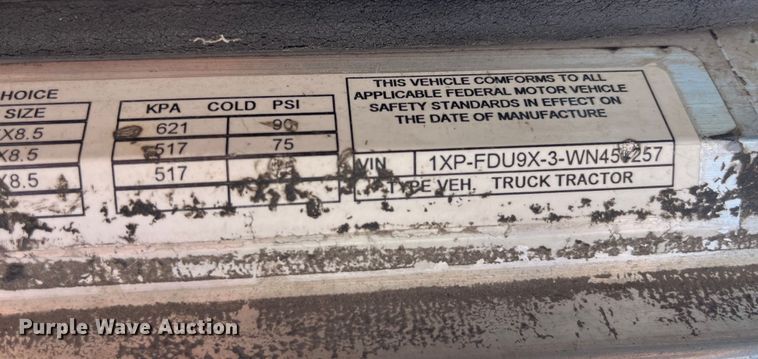 image for item LD9416 1998 Peterbilt 378 semi truck