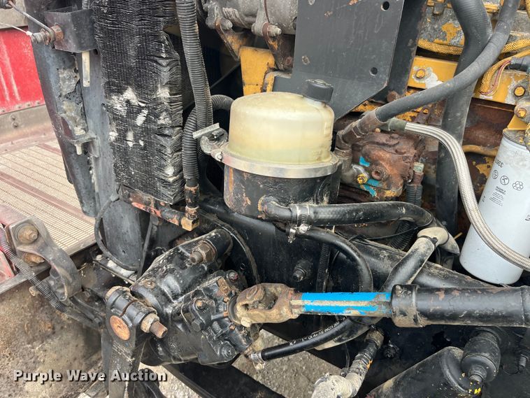 image for item LD9537 2004 Peterbilt 378 semi truck