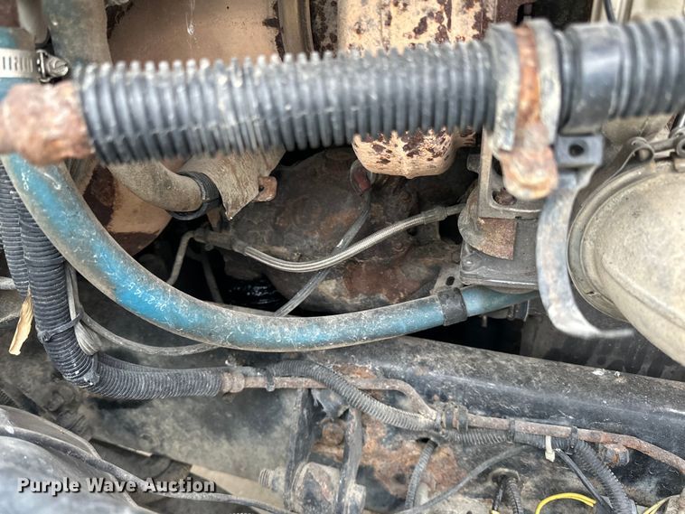 image for item LR9339 2007 Freightliner Columbia  semi truck