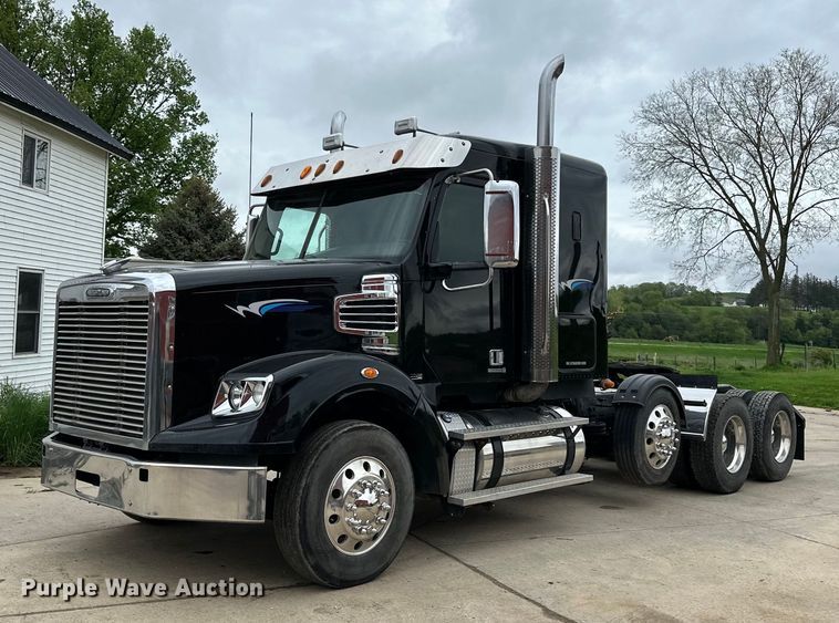 image for item LR9341 2011 Freightliner  Coronado semi truck