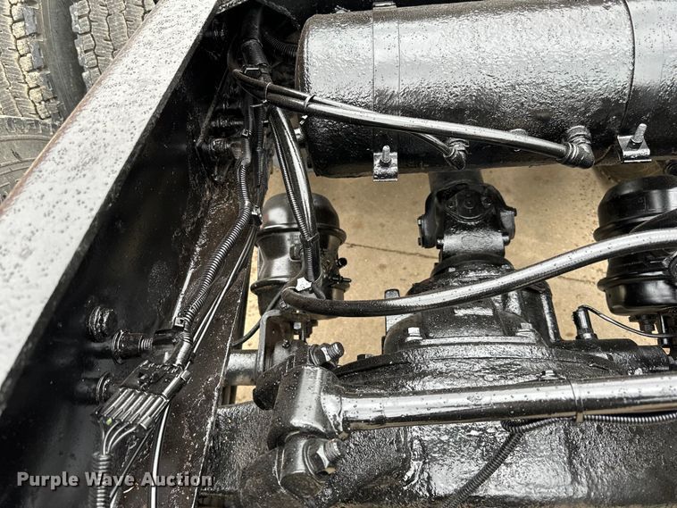 image for item LR9341 2011 Freightliner  Coronado semi truck