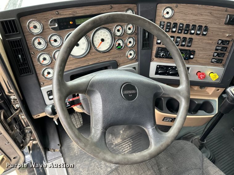 image for item LR9341 2011 Freightliner  Coronado semi truck