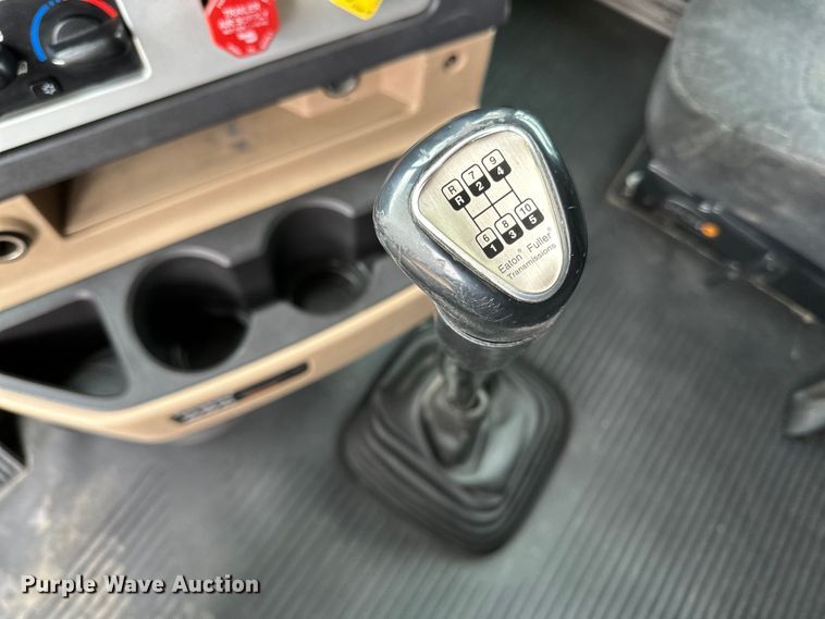 image for item LR9341 2011 Freightliner  Coronado semi truck