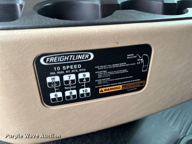 image for item LR9341 2011 Freightliner  Coronado semi truck