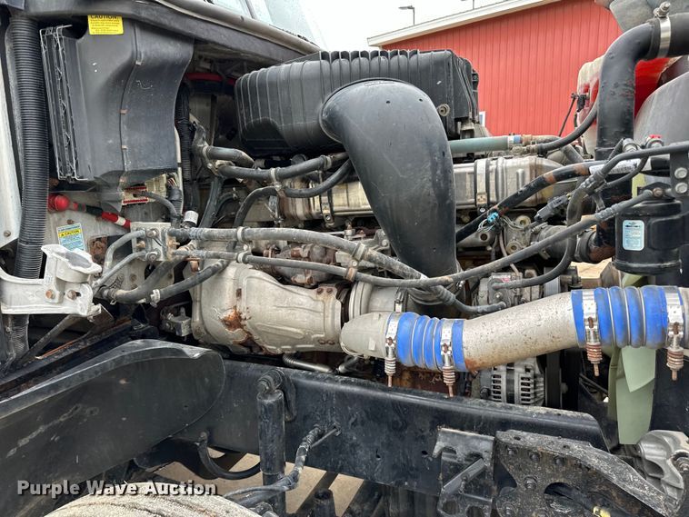 image for item LR9341 2011 Freightliner  Coronado semi truck
