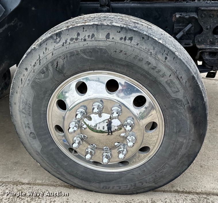 image for item LR9341 2011 Freightliner  Coronado semi truck