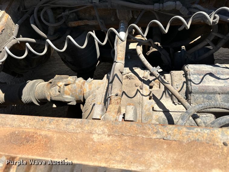 image for item LR9351 2009 Kenworth  T800W semi truck