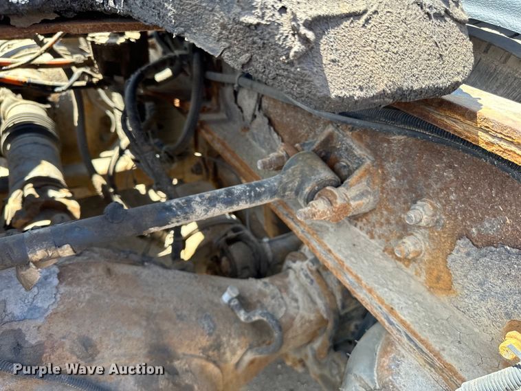 image for item LR9351 2009 Kenworth  T800W semi truck