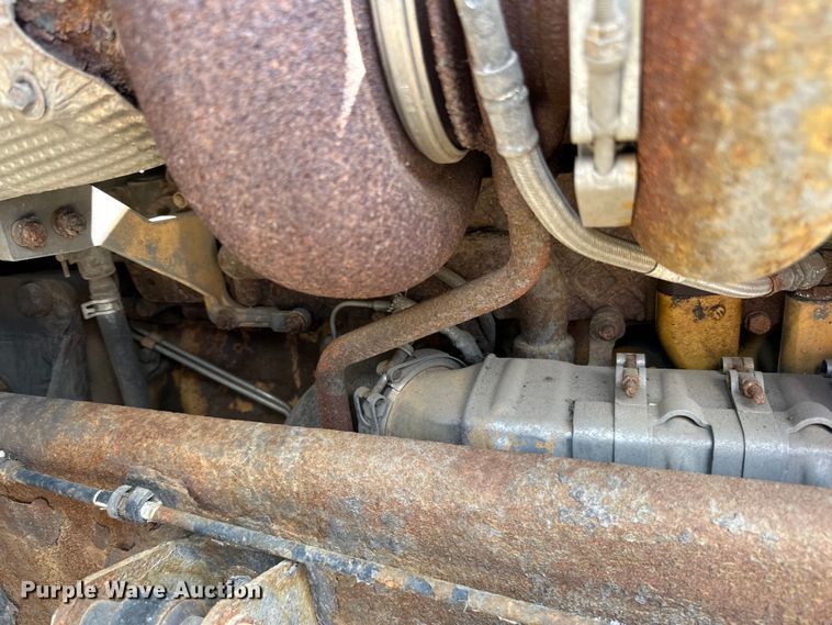 image for item LR9351 2009 Kenworth  T800W semi truck