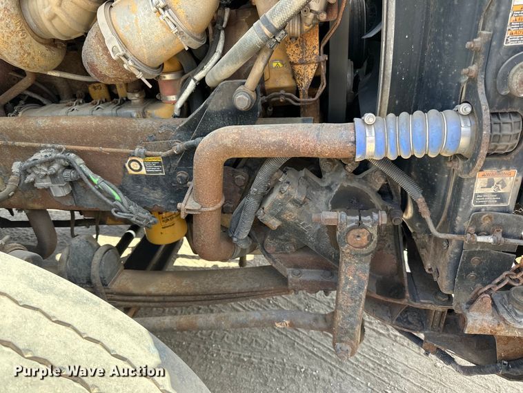 image for item LR9351 2009 Kenworth  T800W semi truck