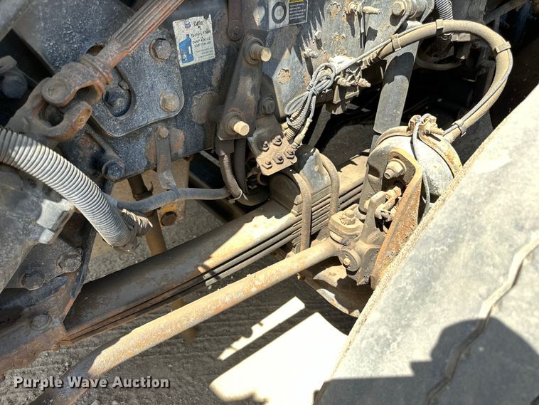 image for item LR9351 2009 Kenworth  T800W semi truck