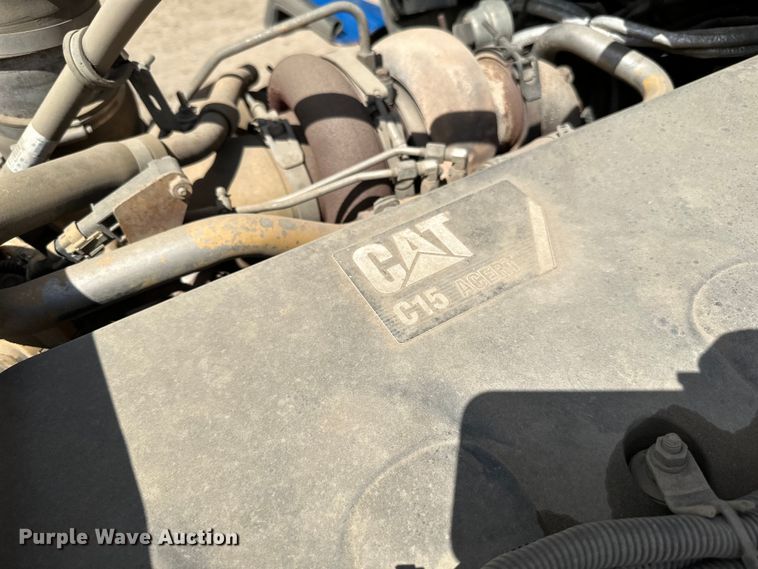 image for item LR9351 2009 Kenworth  T800W semi truck