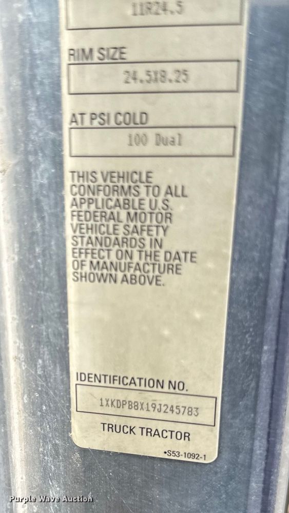 image for item LR9351 2009 Kenworth  T800W semi truck