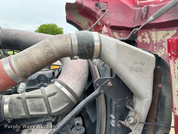 image for item ND9349 2005 Mack CV713 roll-off container truck