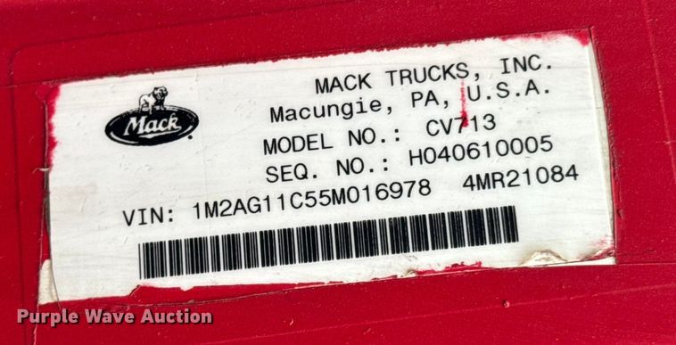 image for item ND9349 2005 Mack CV713 roll-off container truck