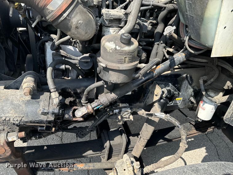 image for item ND9357 2010 Kenworth T370 semi truck