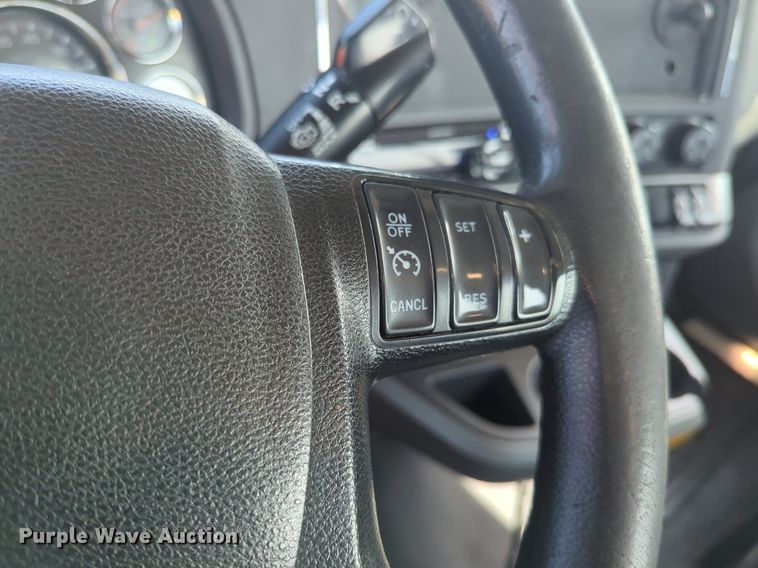 image for item NG9811 2020 Kenworth  T680 semi truck