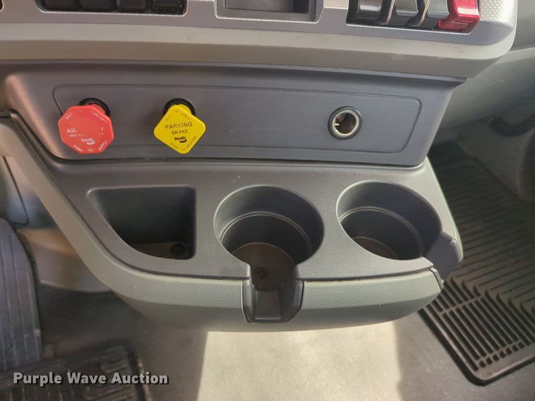 image for item NG9812 2020 Kenworth T680 semi truck