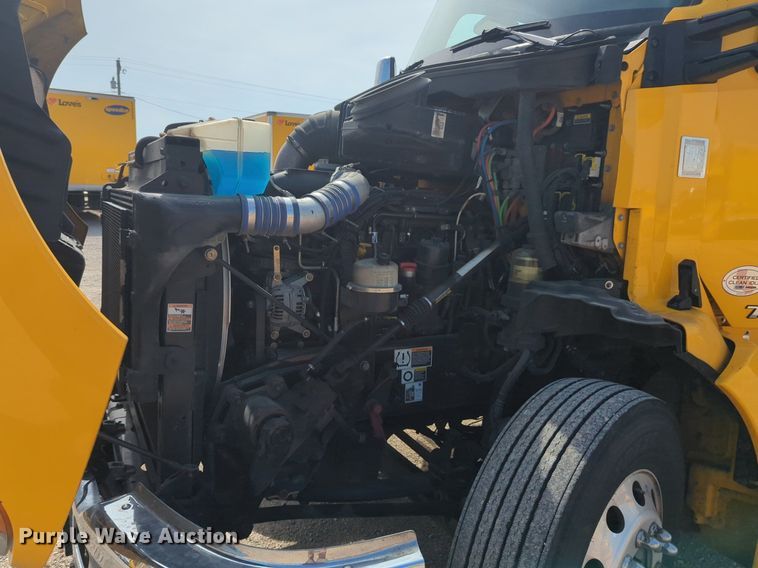 image for item NG9812 2020 Kenworth T680 semi truck